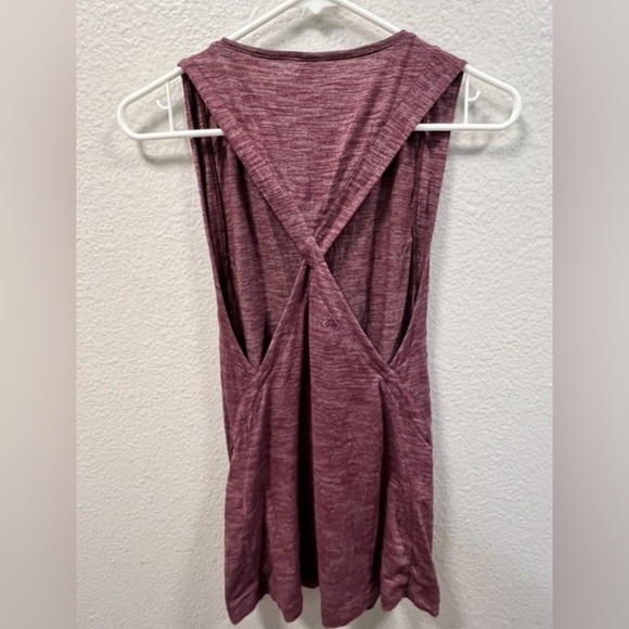 Lululemon Cross Twist Back Tank Top Size 8 Color Heathered Wine - Picture 3 of 7